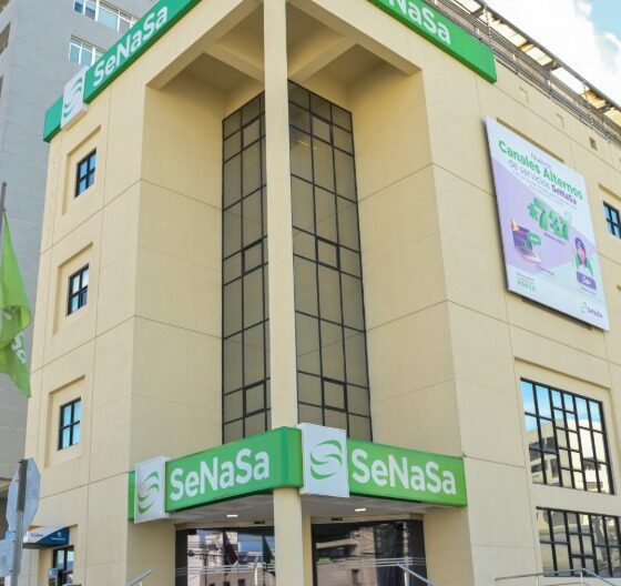 SeNaSa garantiza suministro de medicamentos y destaca entrega de reembolsos tras implementación de mejoras